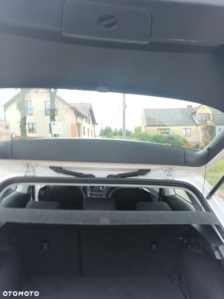 Volkswagen Golf 1.2 TSI BMT Trendline - 19