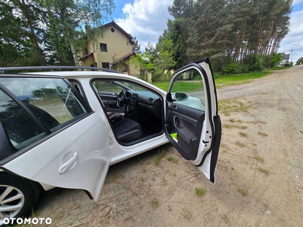 Volkswagen Golf 1.6 TDI DPF Highline - 5