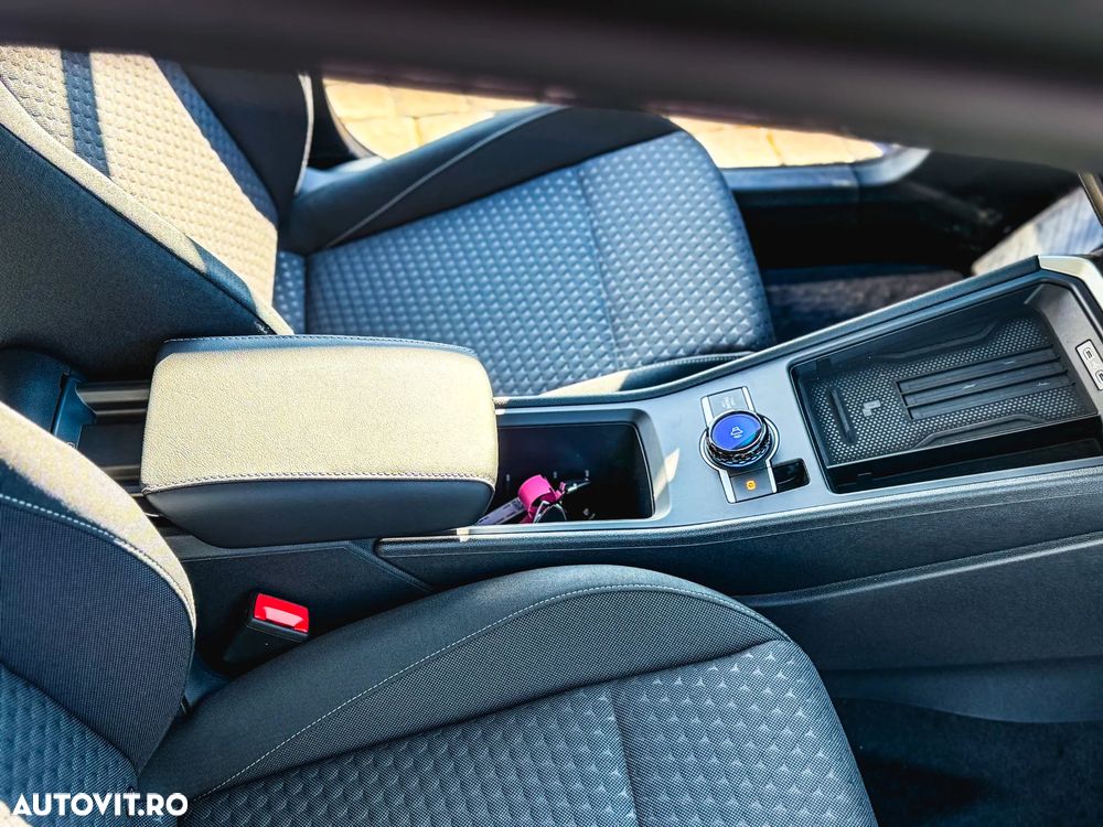 Volkswagen T-Roc 1.5 eTSI 115 CP DSG MHEV Life - 11