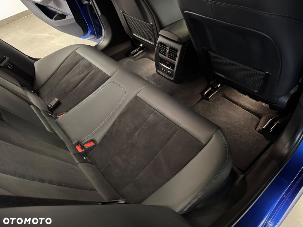 BMW Seria 3 320d Edition M Sport Shadow - 28