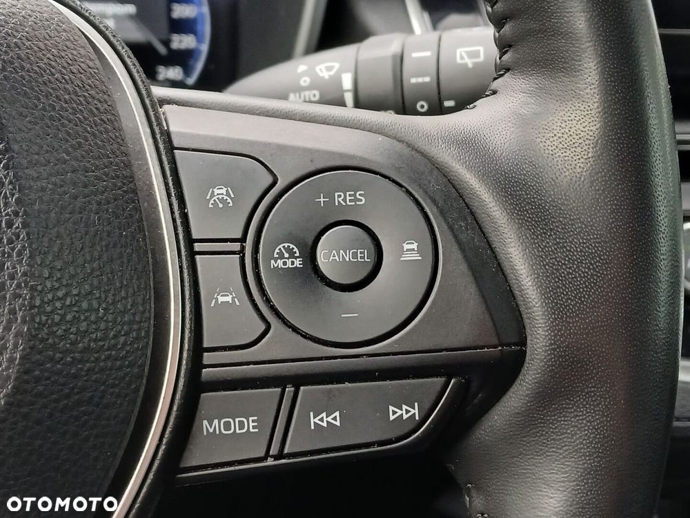 Toyota Corolla Cross 2.0 Hybrid Premiere Edition AWD - 32