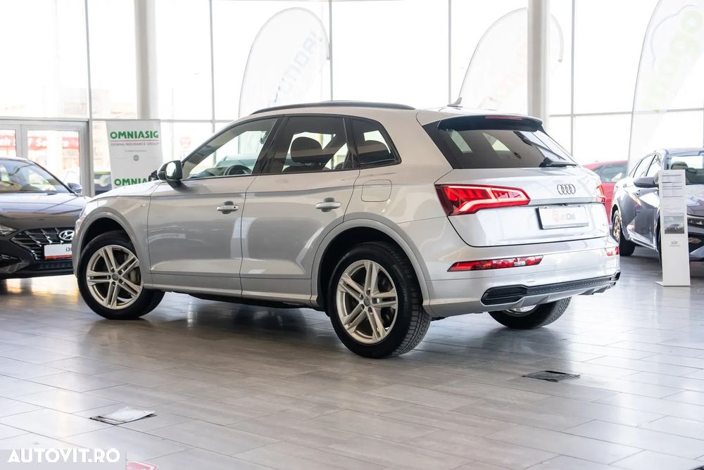 Audi Q5 55 TFSI e quattro S tronic - 4