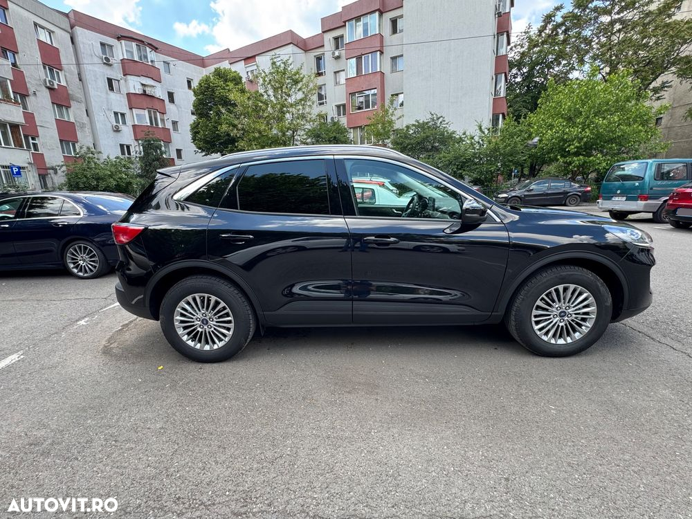 Ford Kuga - 2