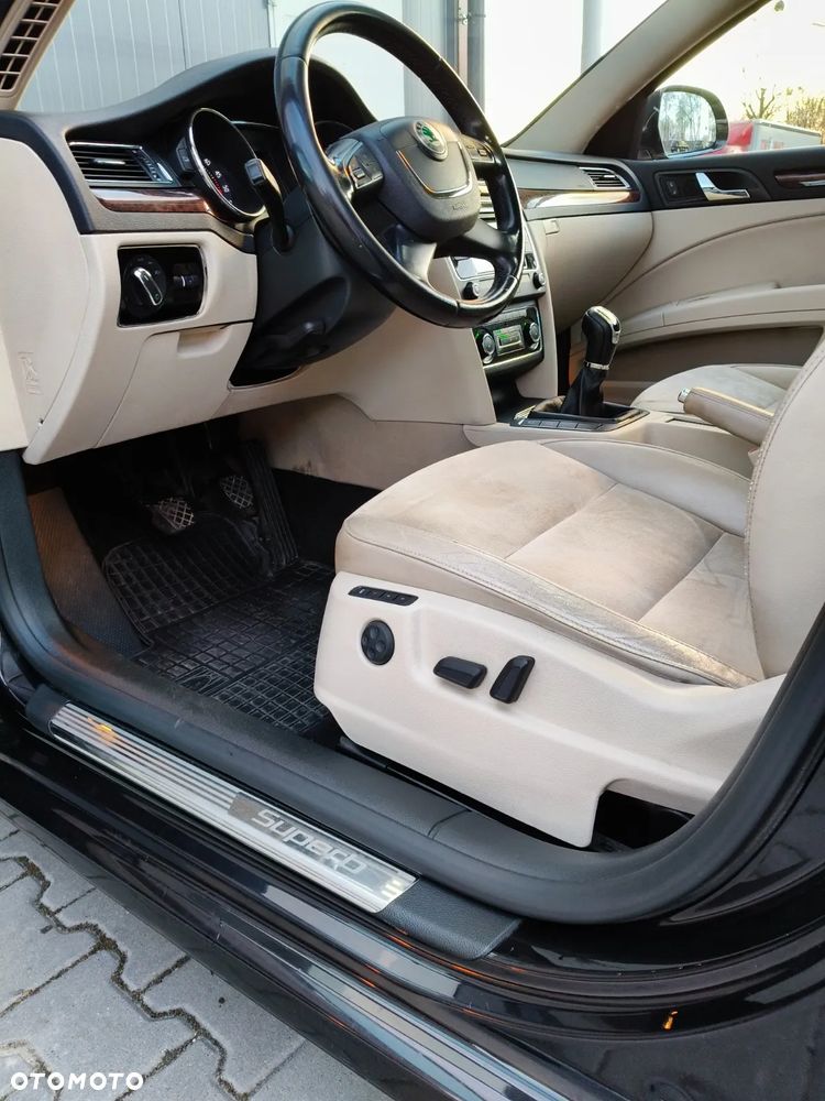 Skoda Superb 2.0 TDI Platinum - 3