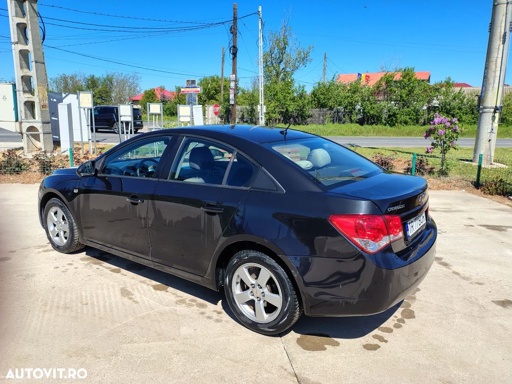 Chevrolet Cruze 1.6 Ecotec LT+ - 4