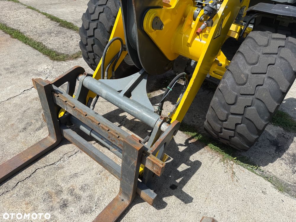 Wacker Neuson Ładowarka WL52 - 9