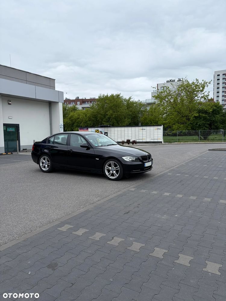 BMW Seria 3 320d - 8