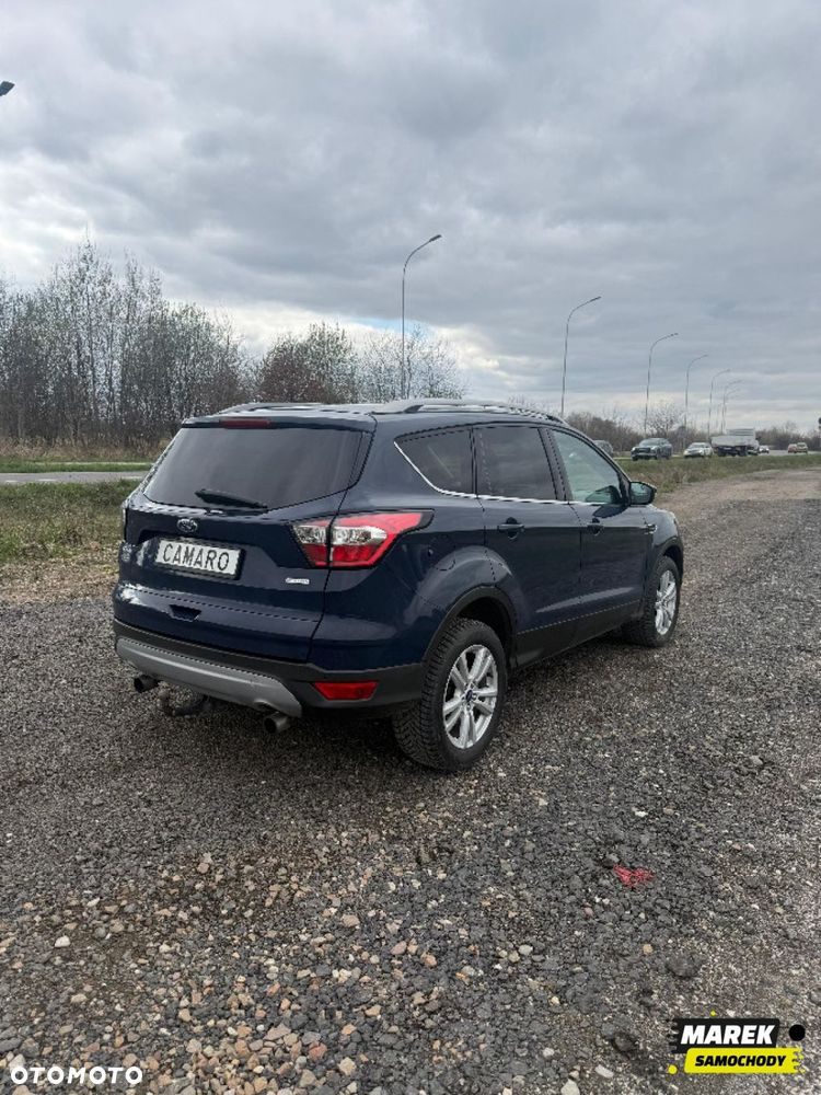 Ford Kuga - 4