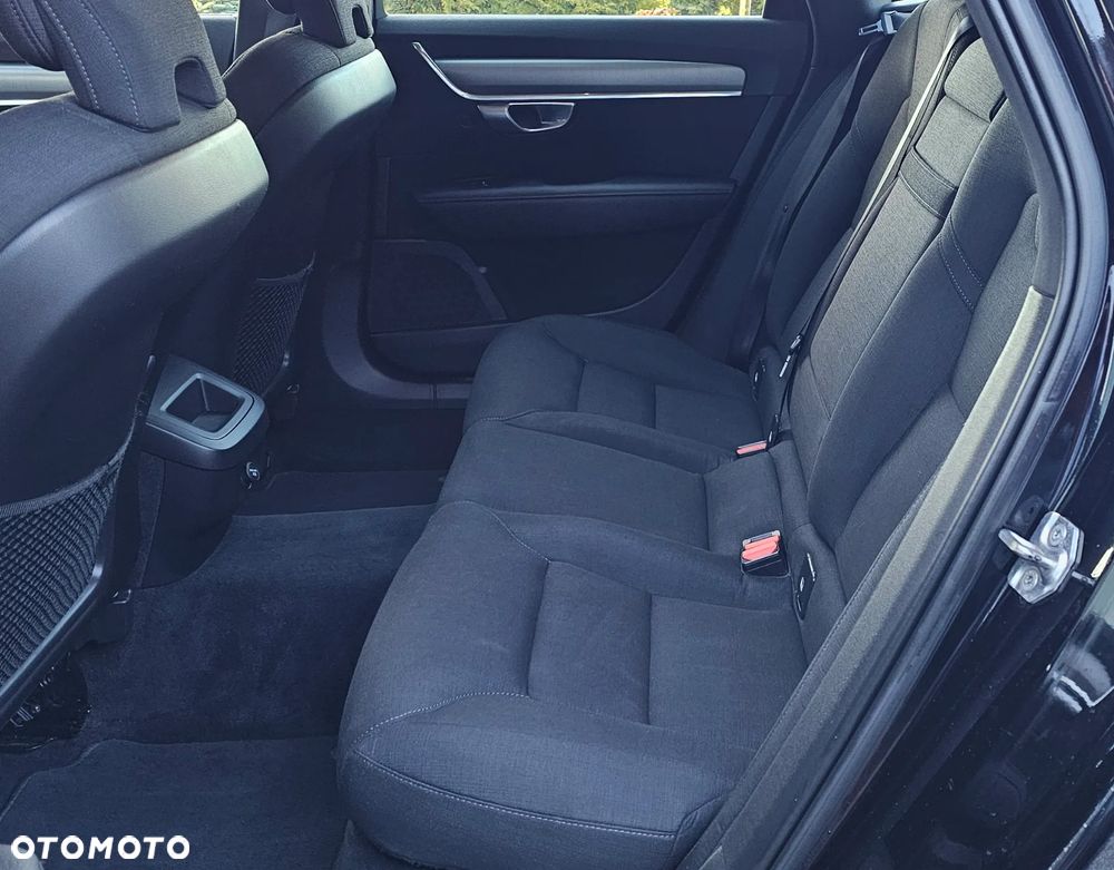 Volvo V90 D4 Geartronic Momentum Pro - 35