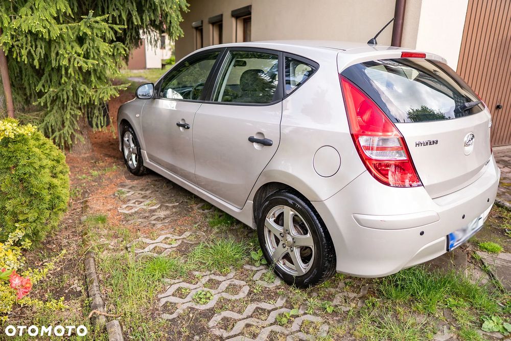 Hyundai i30 1.6 CRDi Base - 9