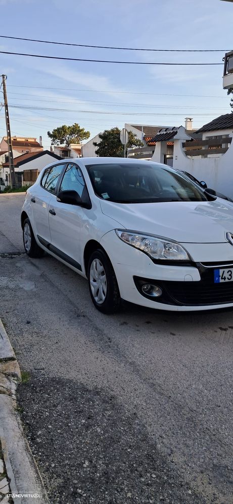 Renault Mégane 1.5 dCi Confort - 1