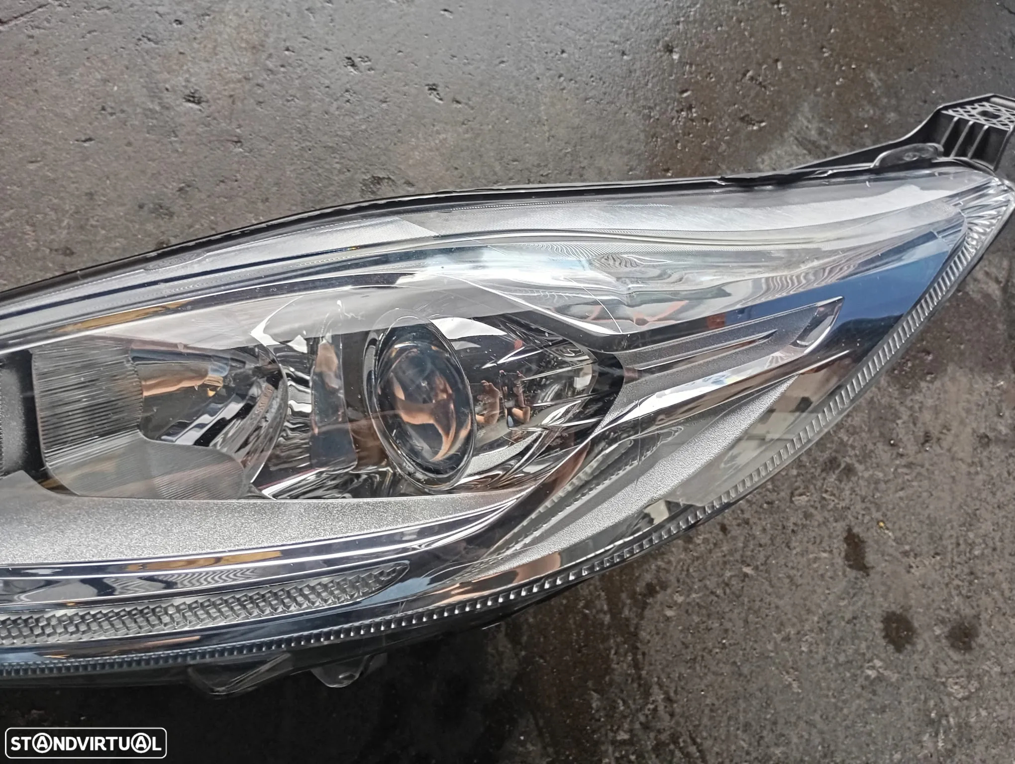 FORD FIESTA FAROL ESQUERDO - FF603 - 2