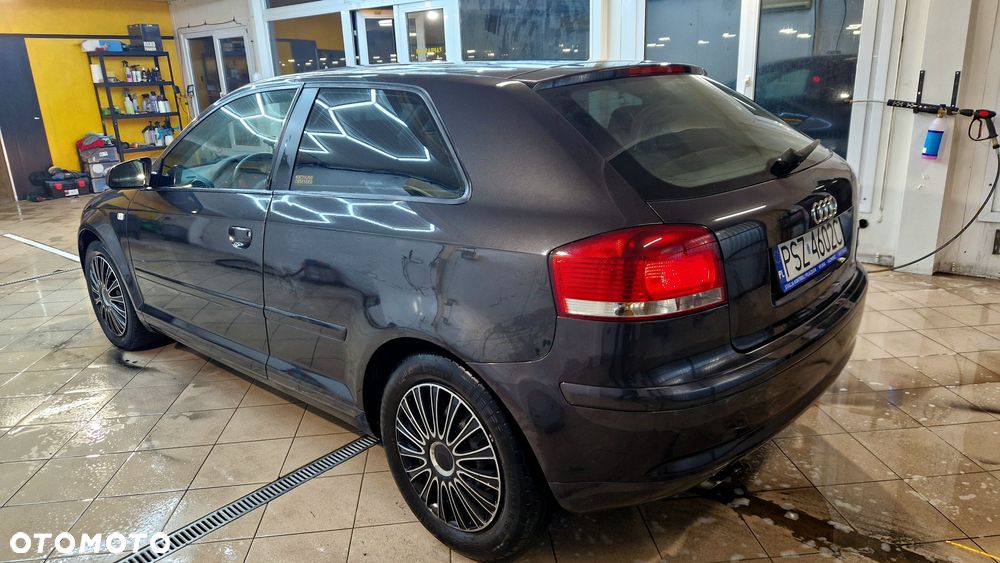 Audi A3 Sportback - 4