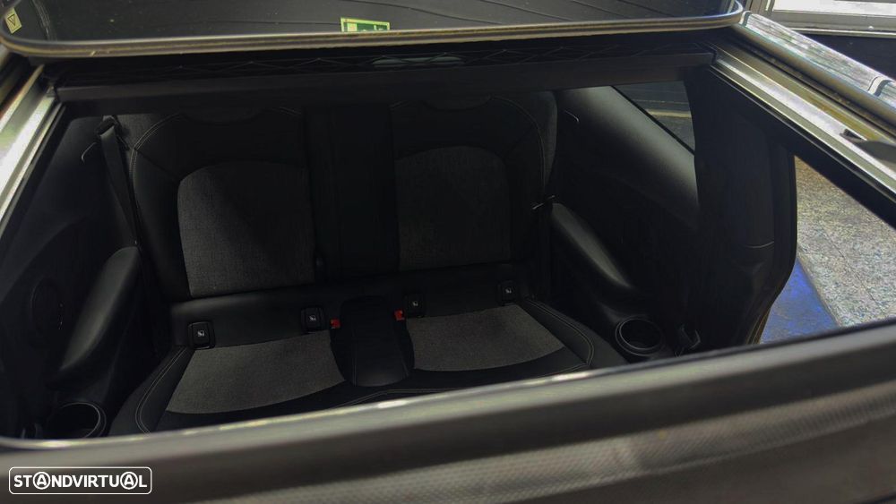 MINI 3 Portas Cooper SE - 14