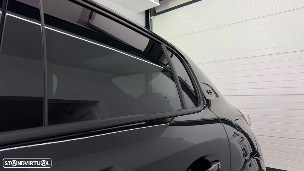 Peugeot e-208 - 28