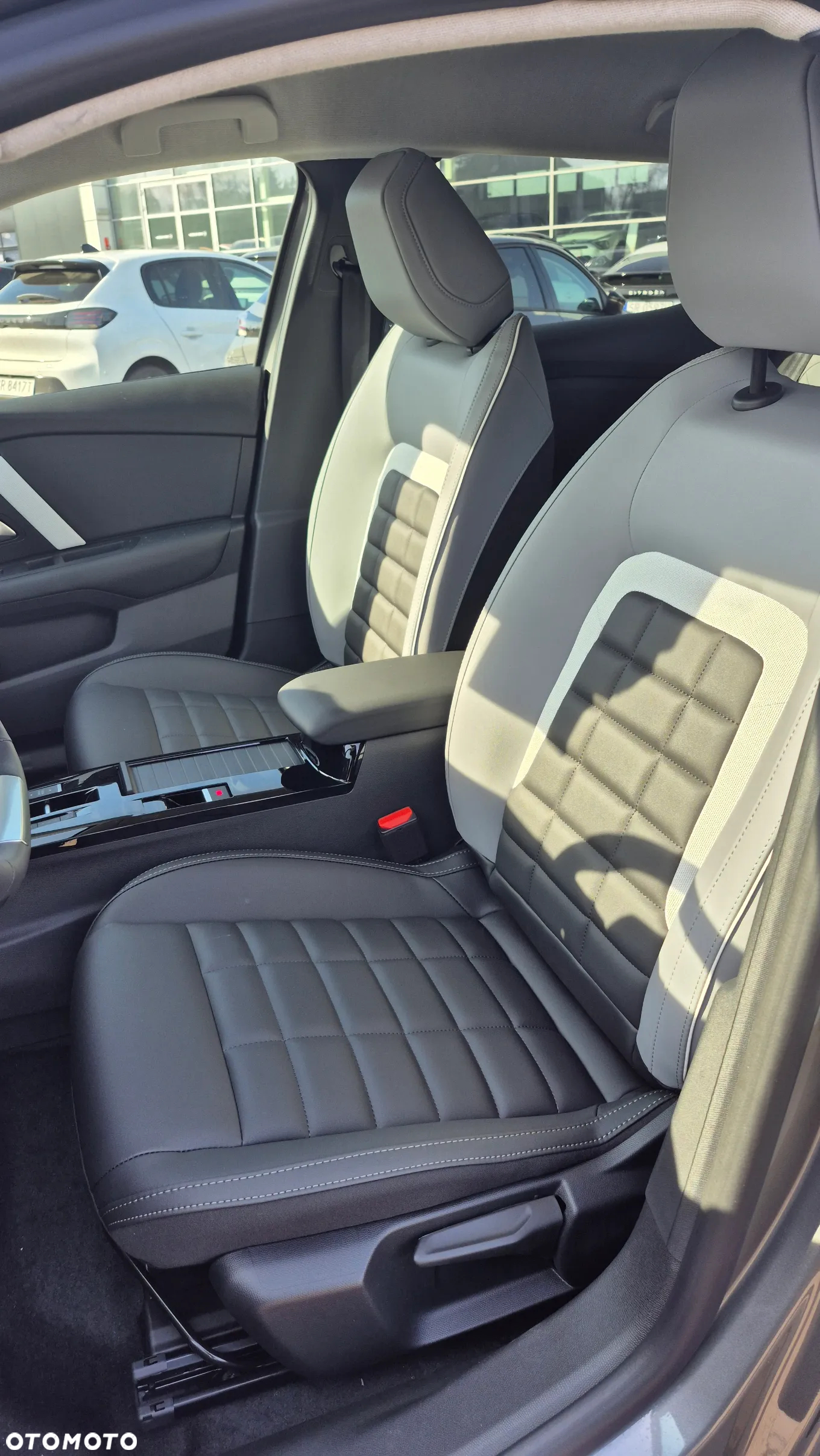 Citroën C4X 1.2 mHEV Max eDCT6 - 10