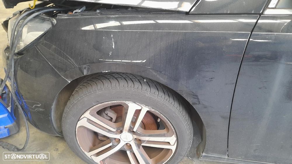 Guarda-lamas esquerdo PEUGEOT 308 SW II - 2