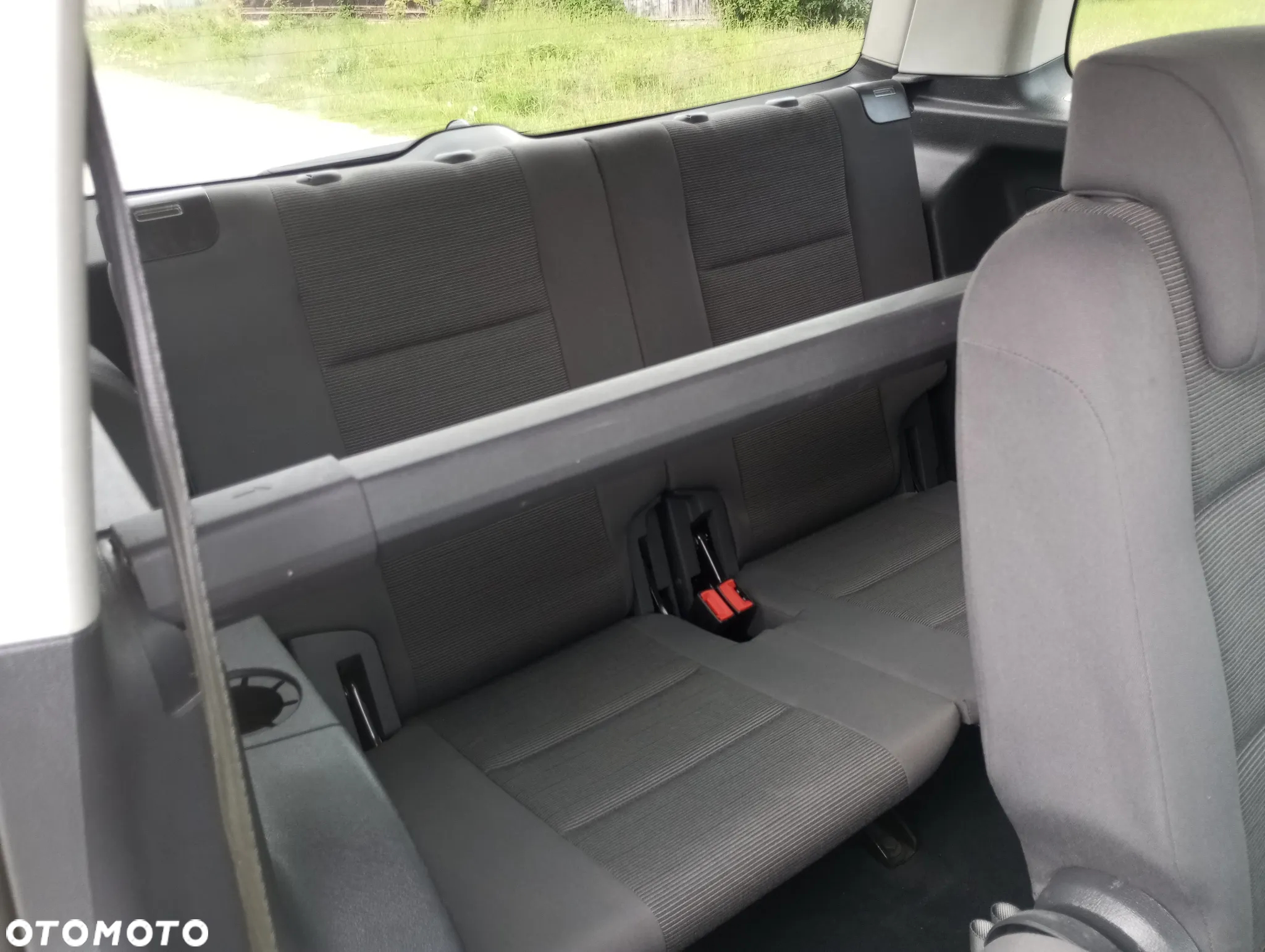 Volkswagen Touran 1.6 Trendline - 23