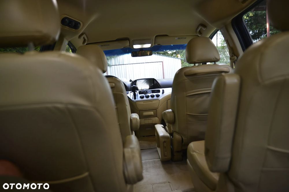 Honda Odyssey 3.5 LX - 18