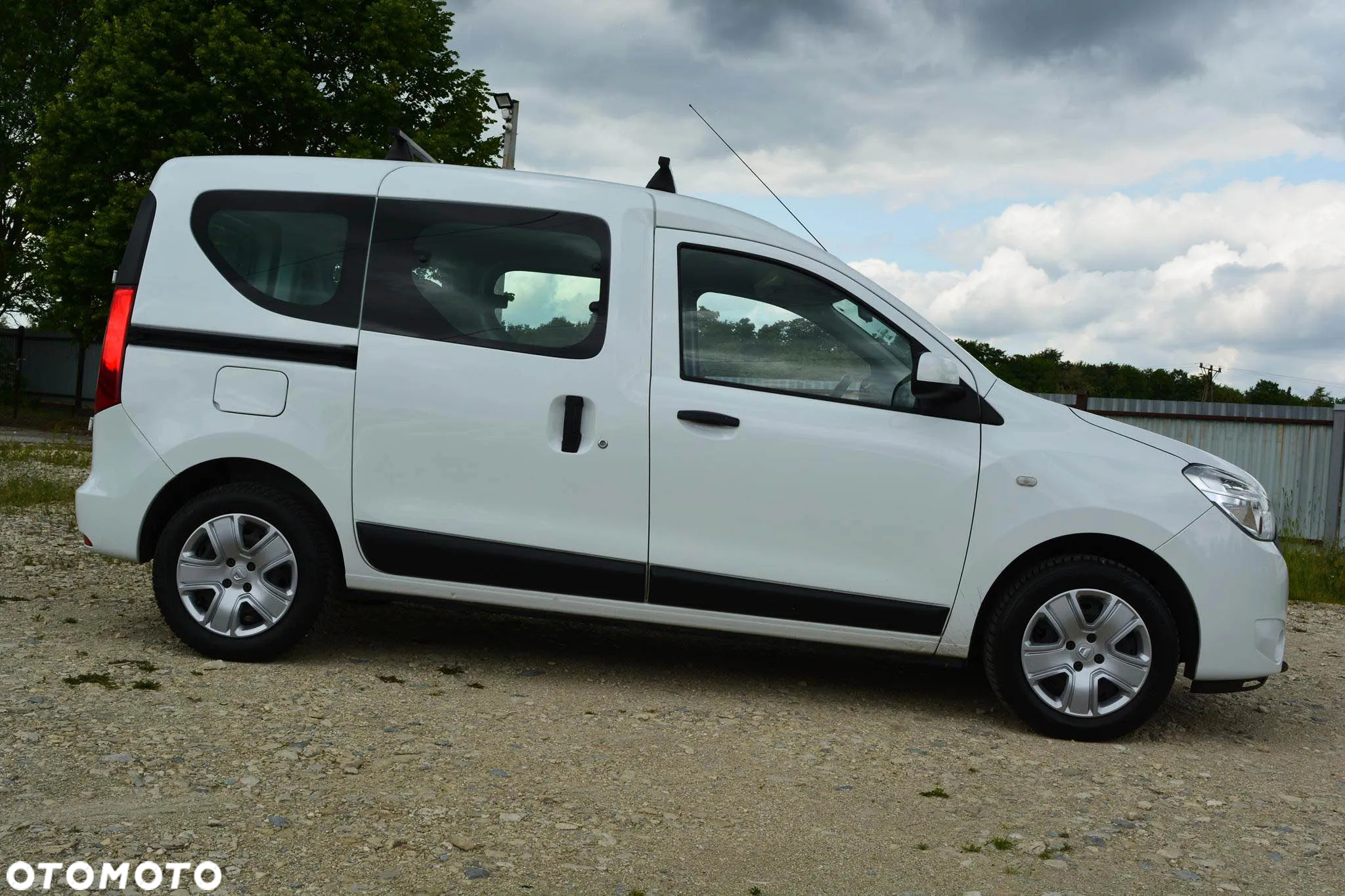 Dacia Dokker 1.6 SCe Laureate - 9
