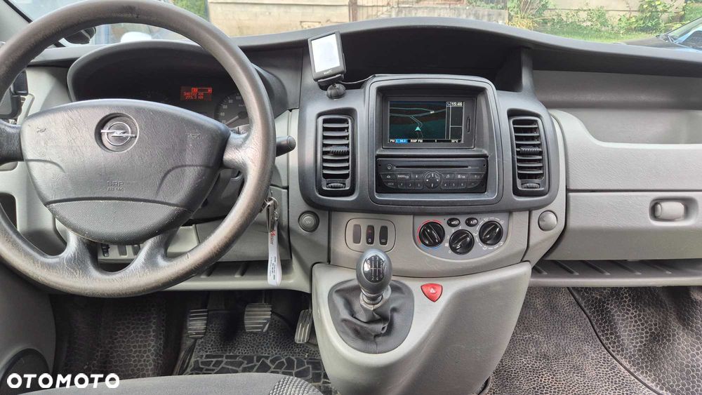 Opel Vivaro - 2
