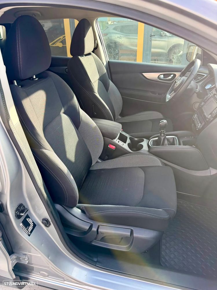 Nissan Qashqai 1.5 dCi N-Connecta - 25