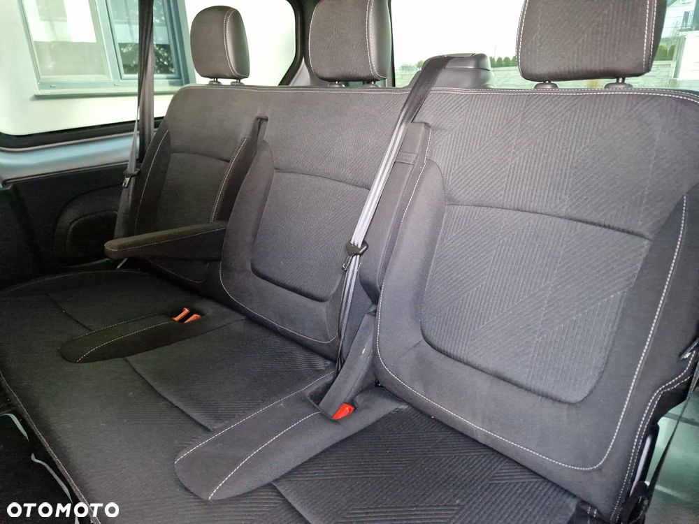 Renault Trafic 2.0 dCi - 12