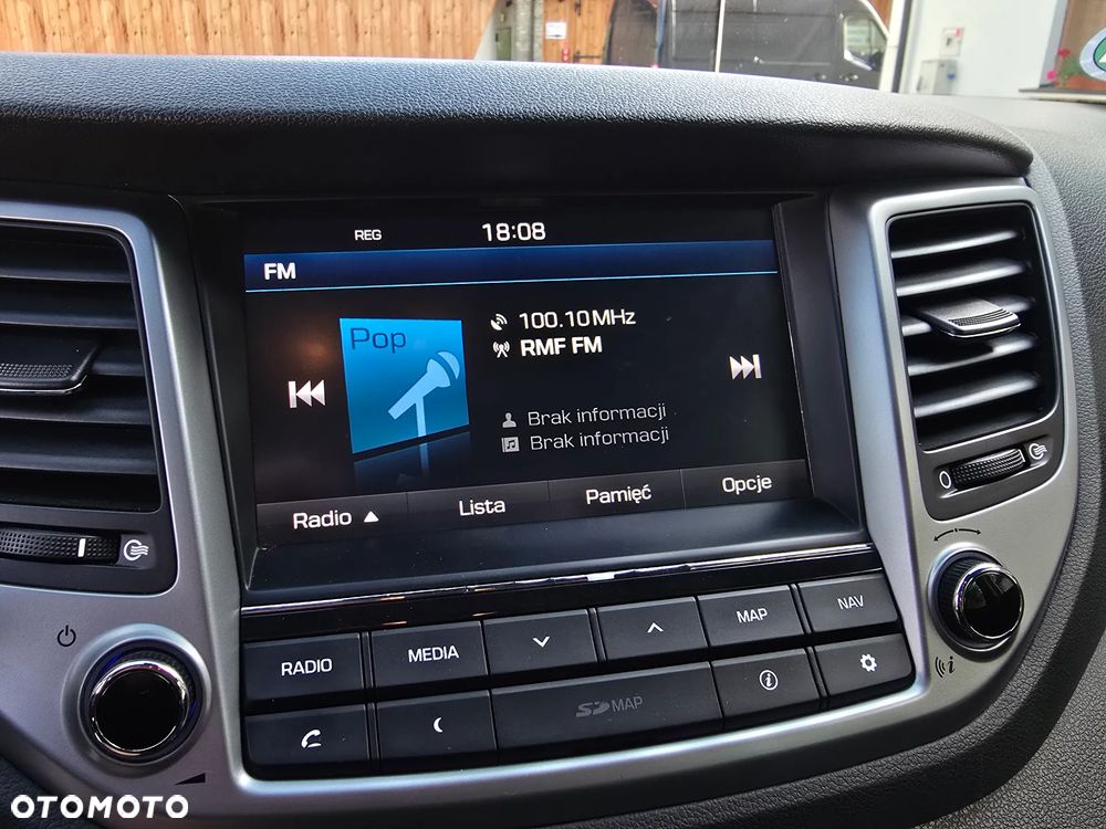 Hyundai Tucson 2.0 CRDi 4WD Automatik Style - 24