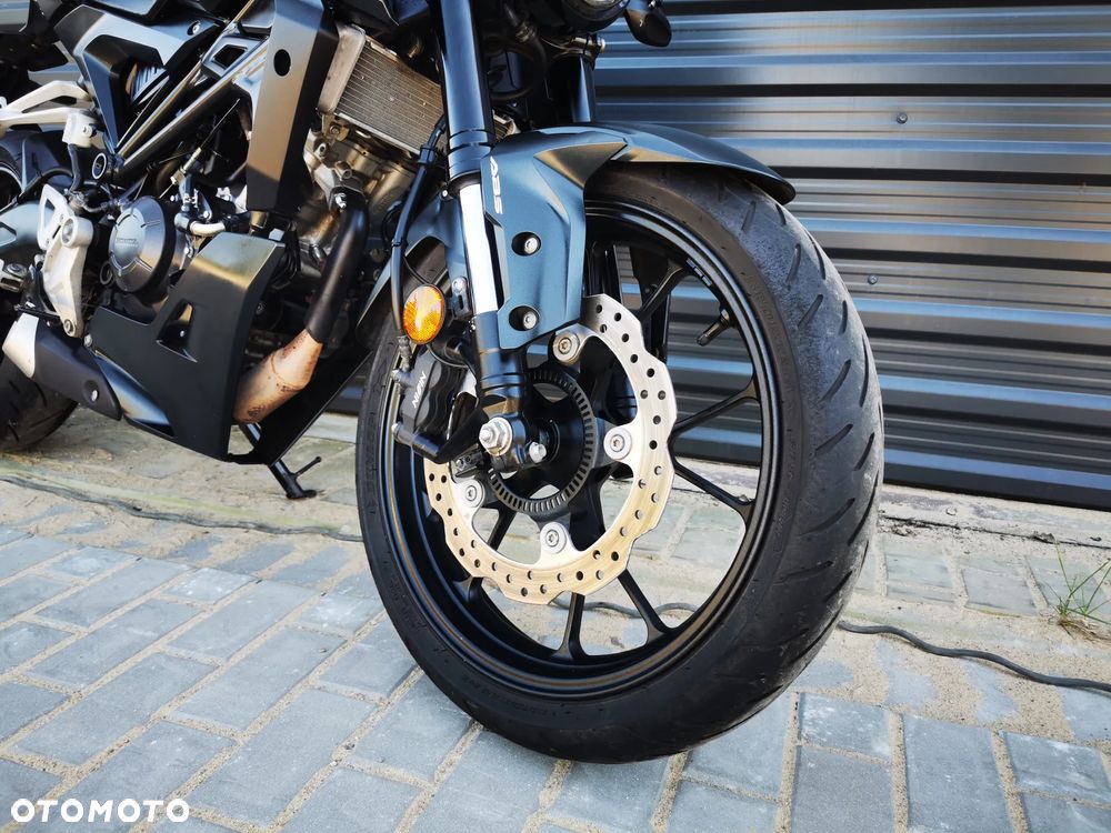 Honda CB - 22