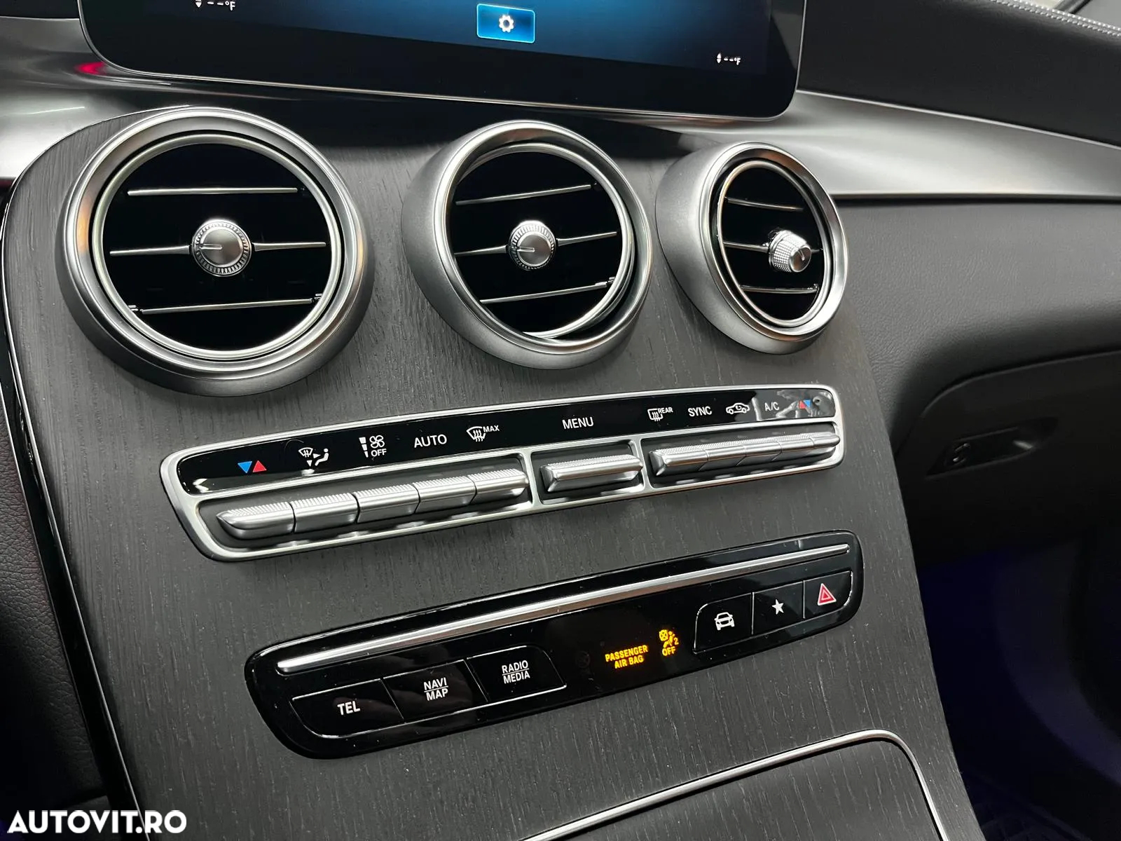 Mercedes-Benz GLC Coupe 300 4Matic 9G-TRONIC AMG Line - 13
