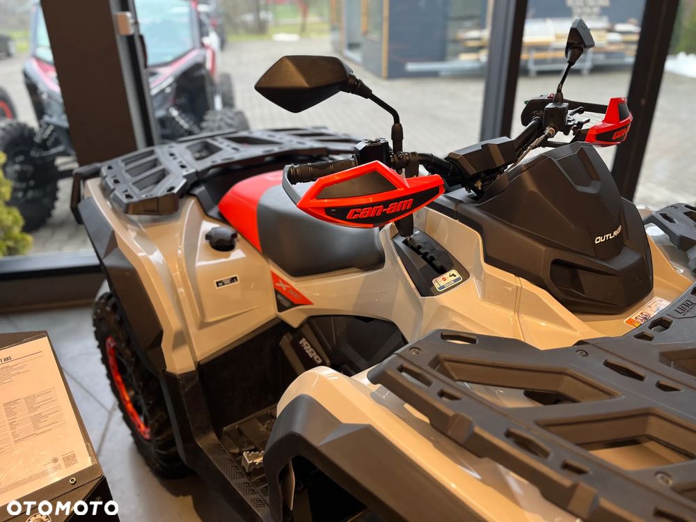 Can-Am Outlander - 7