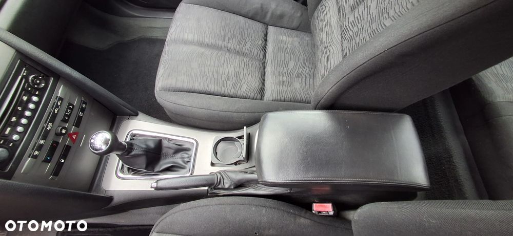 Peugeot 407 1.8 Premium - 18
