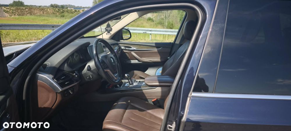 BMW X5 xDrive35i - 11