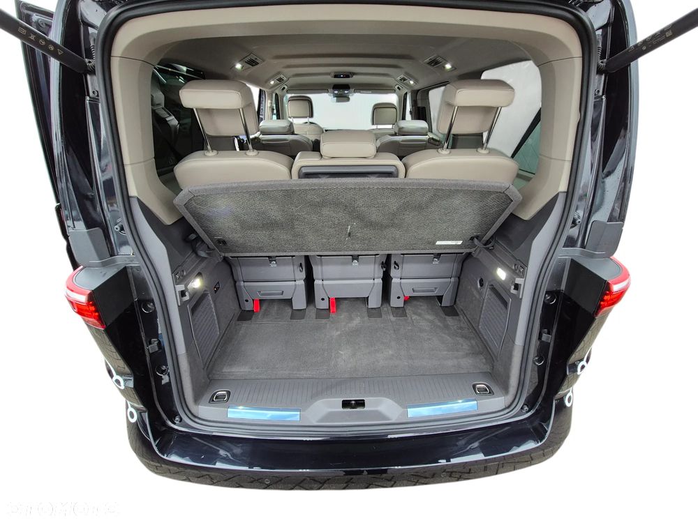 Volkswagen Multivan - 27