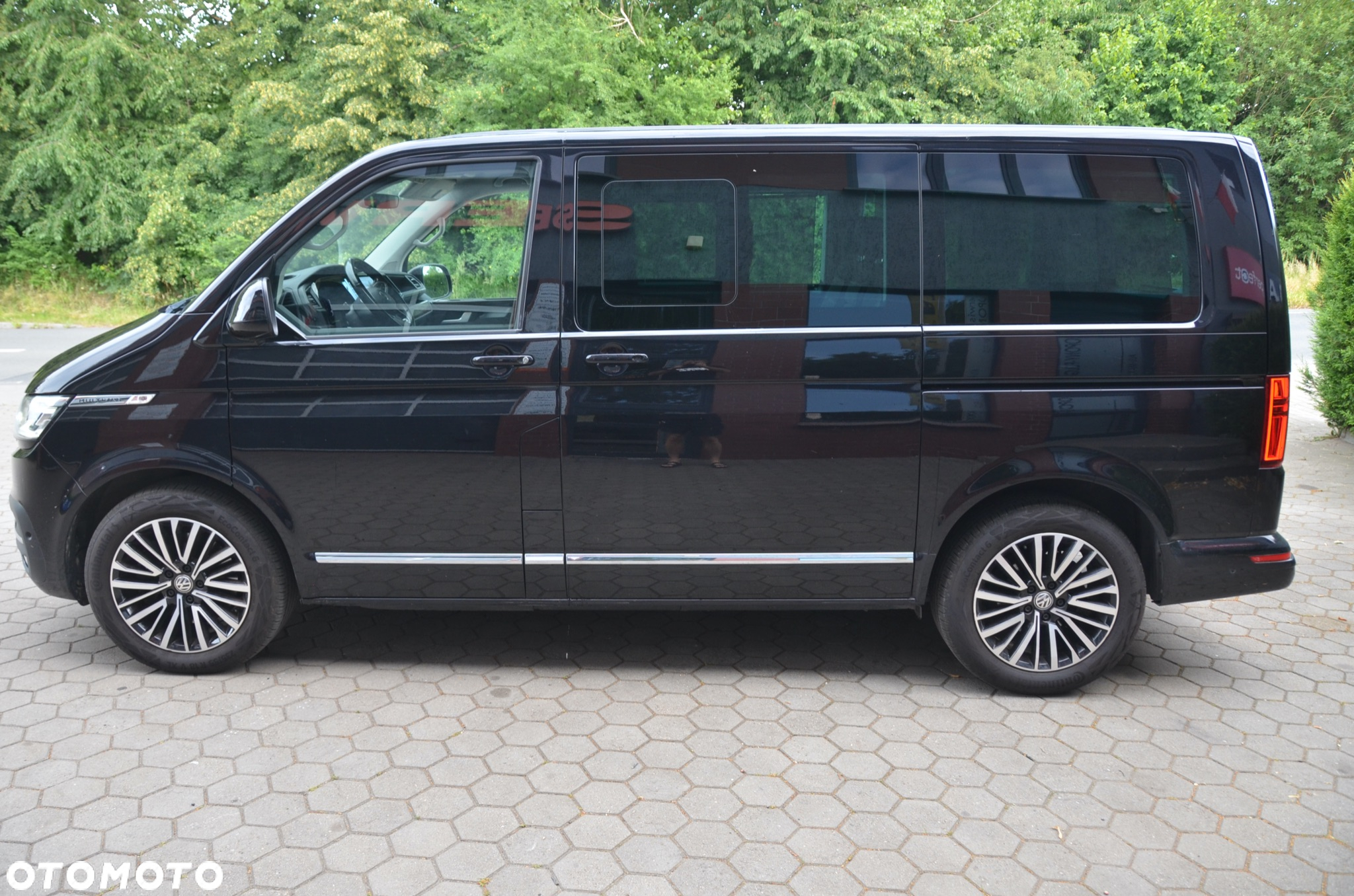 Volkswagen Multivan - 4