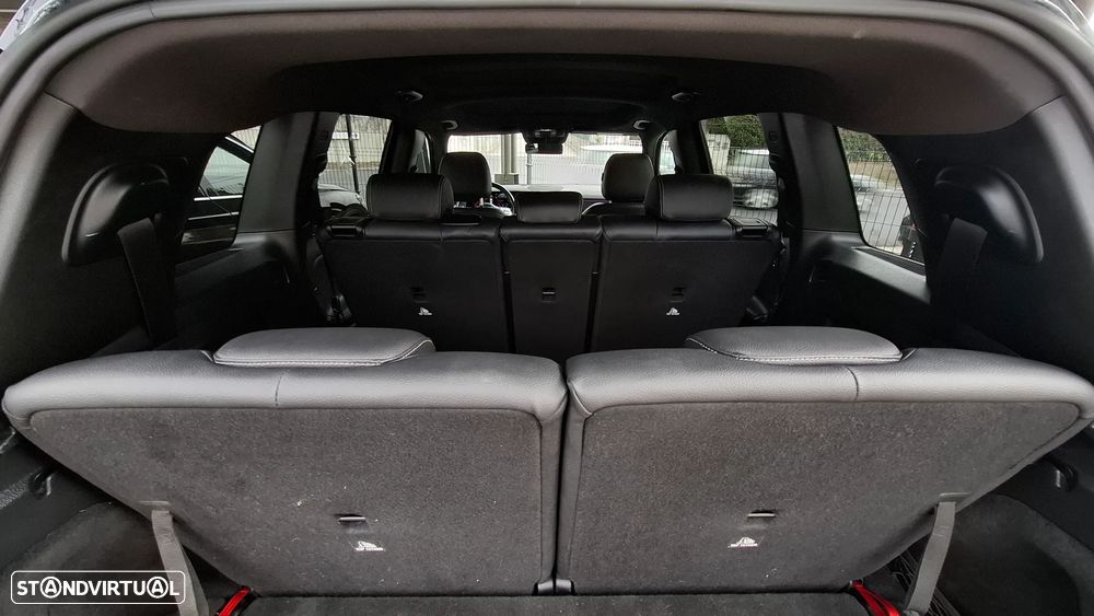 Mercedes-Benz GLB 200 d AMG Line - 56