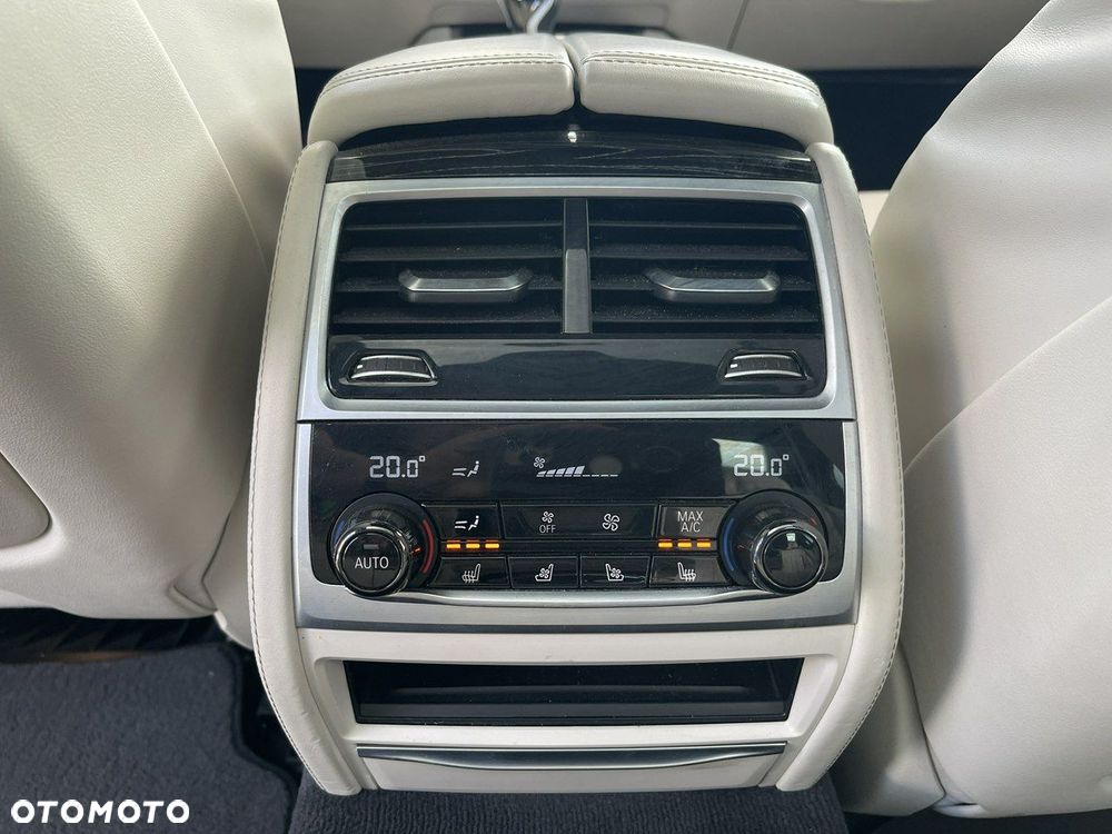 BMW Seria 7 - 23