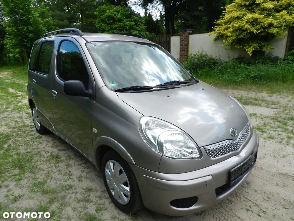 Toyota Yaris Verso 1.3 Automatik Sol - 3