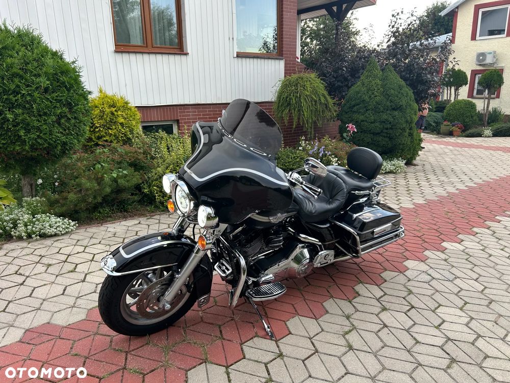 Harley-Davidson FLH Electra Glide - 17