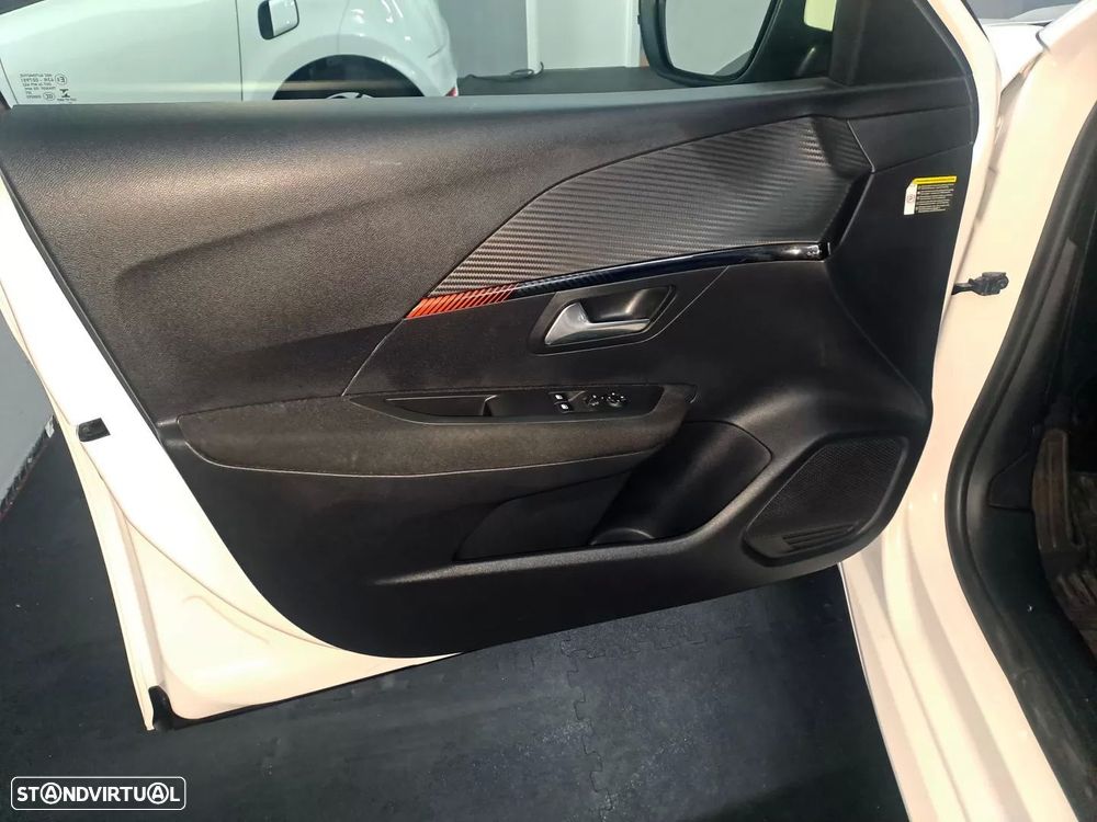 Peugeot e-208 Active - 7