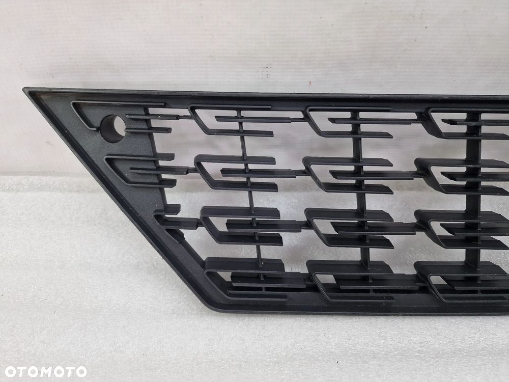 SEAT LEON III 3 LIFT 16- KRATKA ŚRODKOWA POD / NA RADAR , NR 5F0853667H , NR AUKCJI KR517 - 2