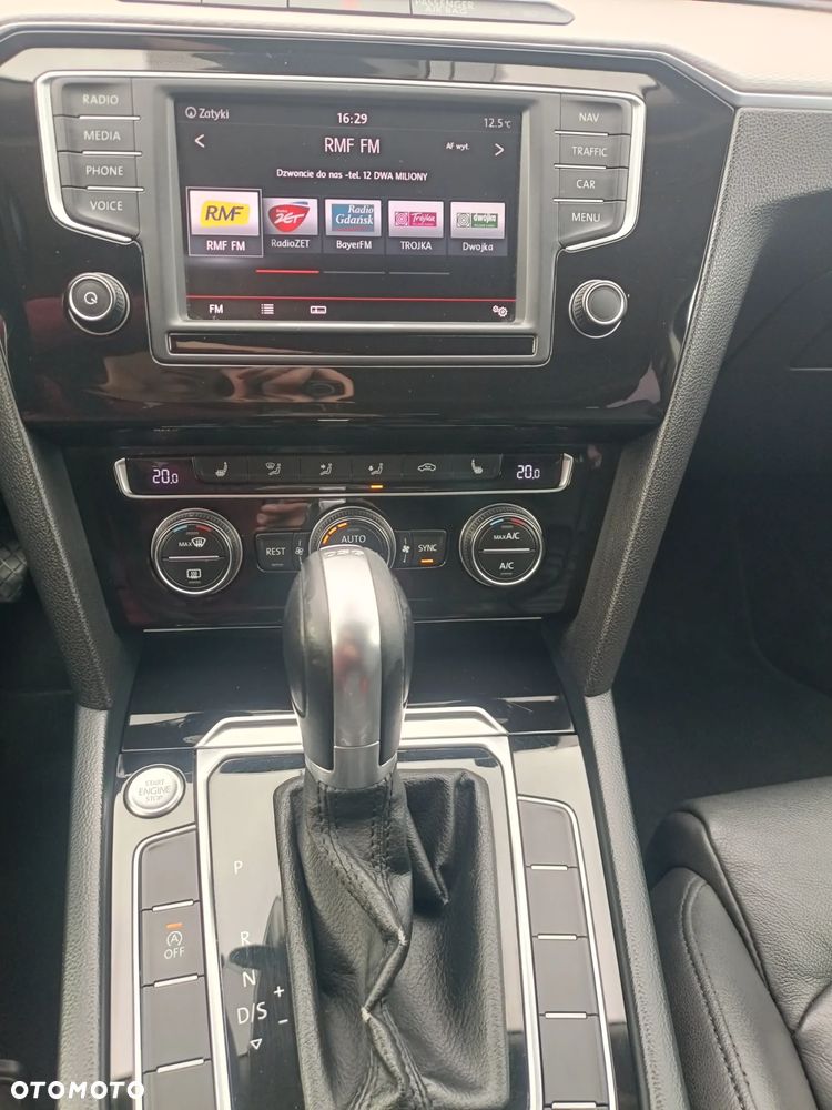 Volkswagen Passat 2.0 TDI (BlueMotion Technology) DSG Highline - 10
