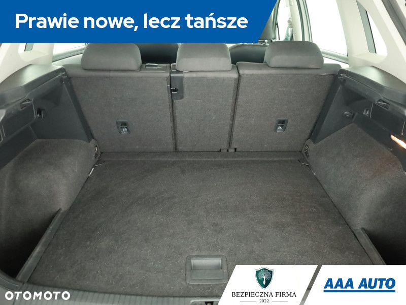 Volkswagen Tiguan - 12