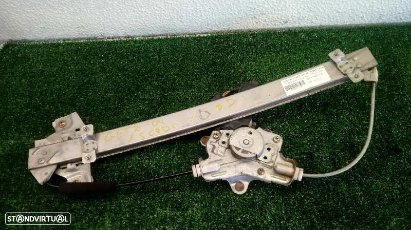 ELEVADOR DE VIDRO FRONTAL DIREITO HYUNDAI GETZ 2004 - 3