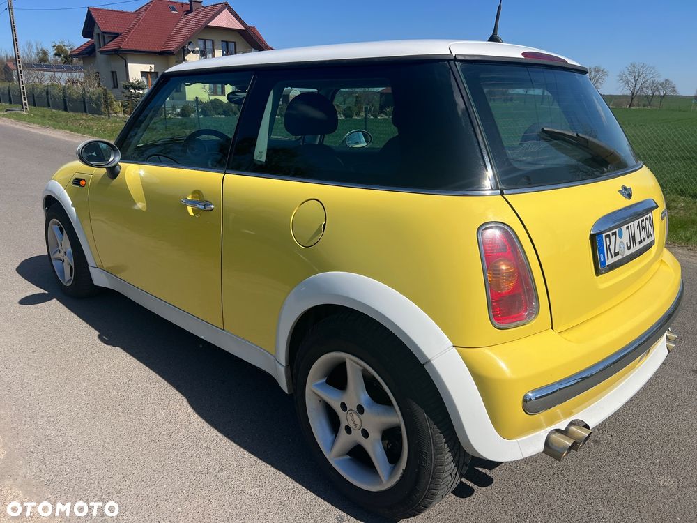 MINI Cooper Standard - 3