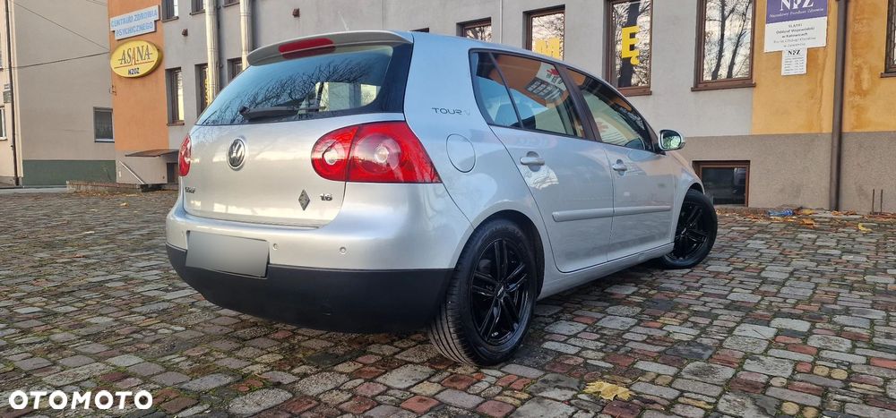 Volkswagen Golf 1.6 Tour Edition - 24