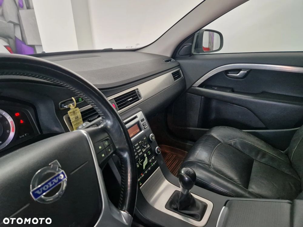 Volvo V70 2.5T Summum - 25