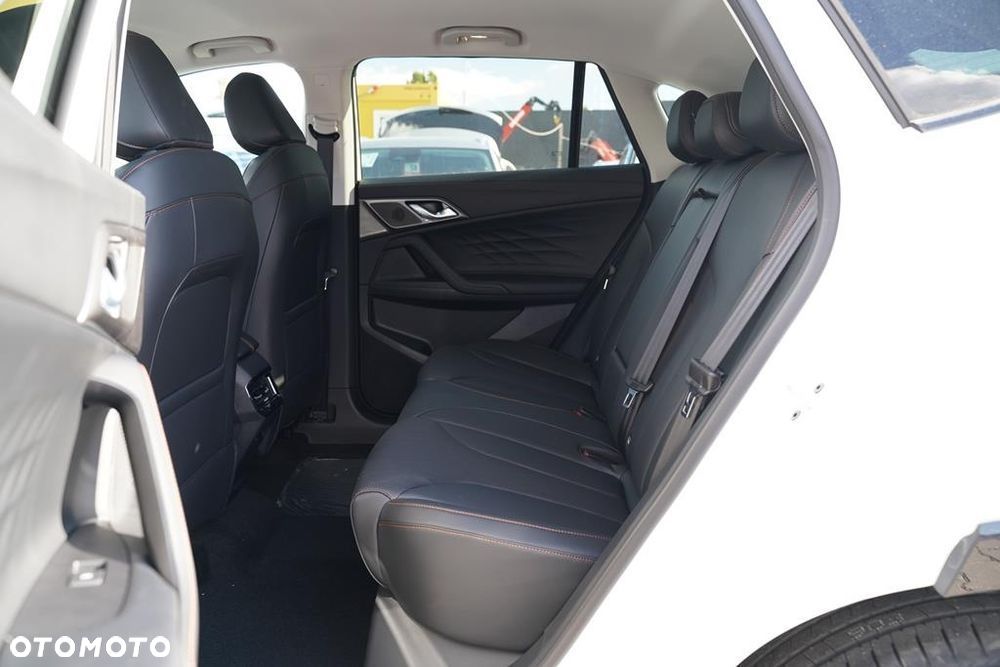 MG HS 1.5 T-GDI Exclusive DCT - 8