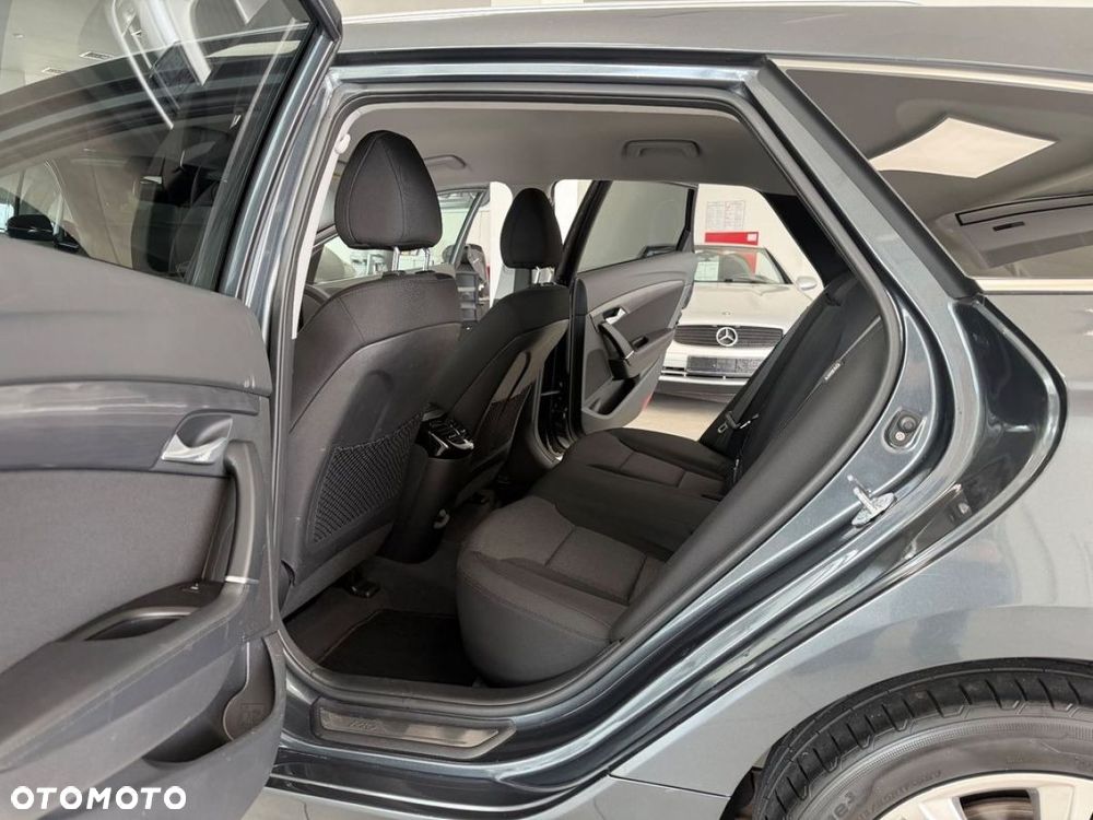 Hyundai i40 i40cw 1.7 CRDi Automatik Fifa World Cup Edition - 20