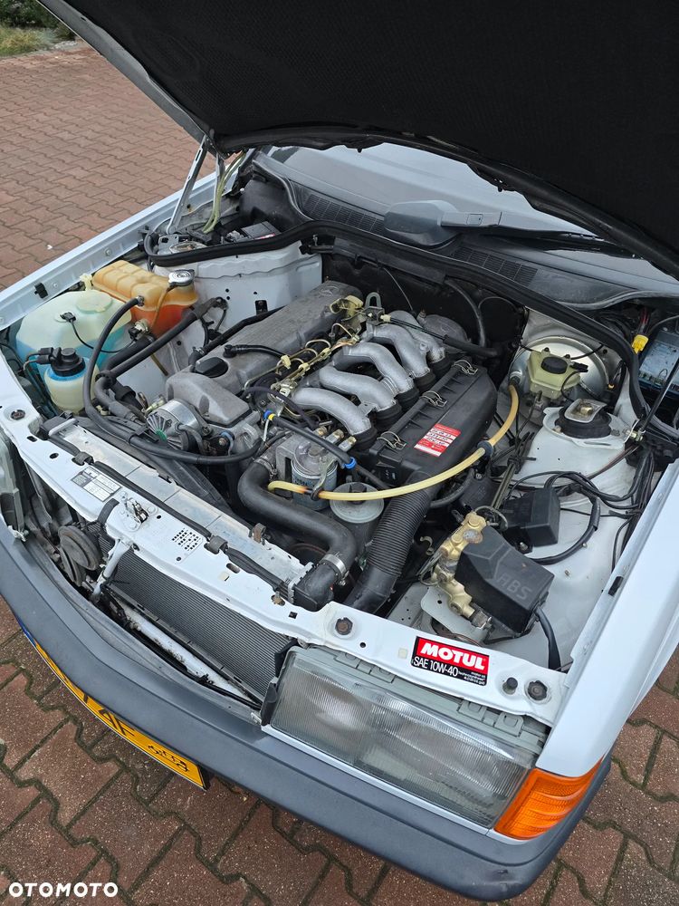 Mercedes-Benz W201 (190) - 32